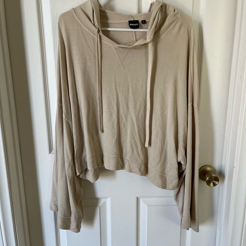 Women’s flowy sleeve pullover hoodie